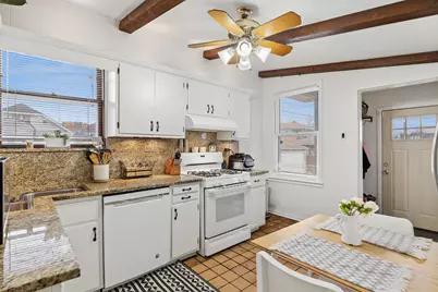 3614 N Lotus Avenue, Chicago, IL 60641 - Photo 5