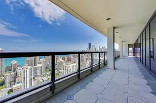 1560 N Sandburg Terrace, Chicago, IL 60610 - Photo 29