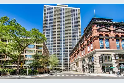 1560 N Sandburg Terrace #2411J, Chicago, IL 60610 - Photo 1
