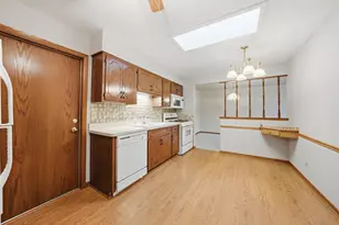 18039 Delaware Ct, Orland Park, IL 60467 - Photo 9