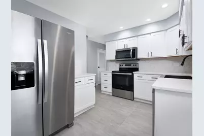 825 Concord Lane, Hoffman Estates, IL 60192 - Photo 11