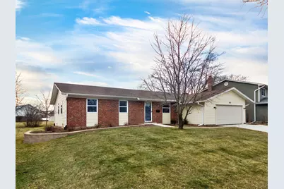 825 Concord Lane, Hoffman Estates, IL 60192 - Photo 1