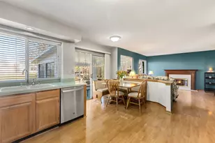 361 Sundance Dr, Bartlett, IL 60103 - Photo 7