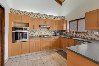 60 Sheffield Lane, Oak Brook, IL 60523 - Photo 5