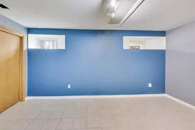 60 Sheffield Lane, Oak Brook, IL 60523 - Photo 19