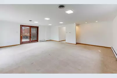 60 Sheffield Lane, Oak Brook, IL 60523 - Photo 17