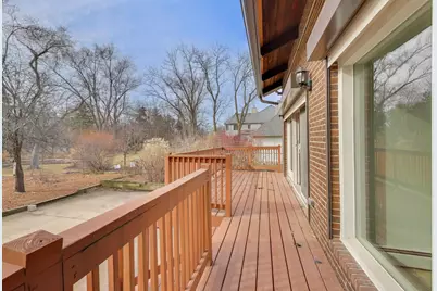 60 Sheffield Lane, Oak Brook, IL 60523 - Photo 21