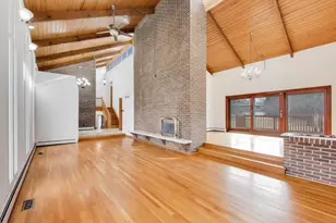 60 Sheffield Ln, Oak Brook, IL 60523 - Photo 7