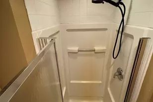 6414 Kingsbridge Dr, Cary, IL 60013 - Photo 69