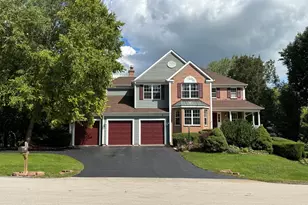 6414 Kingsbridge Dr, Cary, IL 60013 - Photo 3