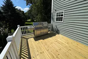 6414 Kingsbridge Dr, Cary, IL 60013 - Photo 11