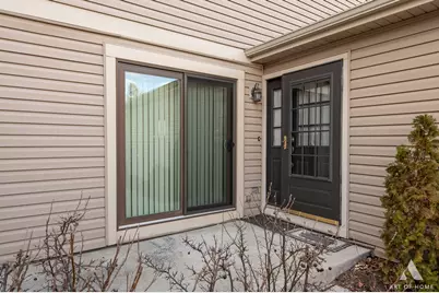 552 Stone Gate Circle #552, Schaumburg, IL 60193 - Photo 3