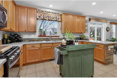 2721 Lansdale Avenue, Aurora, IL 60503 - Photo 13