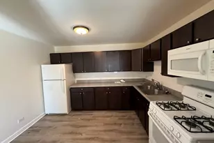 1039 College Ave, Wheaton, IL 60187 - Photo 7