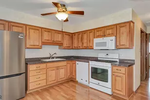 10642 Melissa Dr, Orland Park, IL 60467 - Photo 9