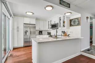 705 Colby Ct, Gurnee, IL 60031 - Photo 7