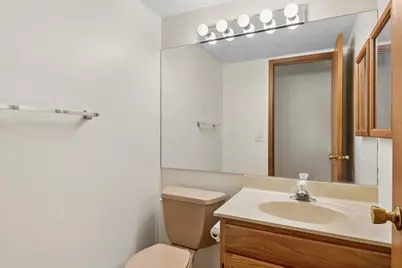 6850 N Northwest Highway #2B, Chicago, IL 60631 - Photo 9