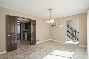 3709 31st Ave, Rock Island, IL 61201 - Photo 5