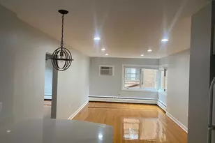 7361 N Ridge Blvd, Chicago, IL 60645 - Photo 9