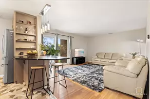 1550 Sandpebble Dr, Wheeling, IL 60090 - Photo 7