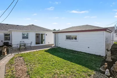 4128 W 90th Place, Hometown, IL 60456 - Photo 3