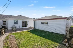 4128 W 90th Pl, Hometown, IL 60456 - Photo 3