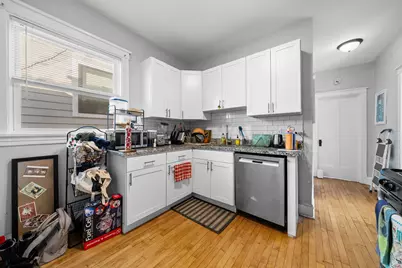 3008 W Cullom Avenue #2E, Chicago, IL 60618 - Photo 3