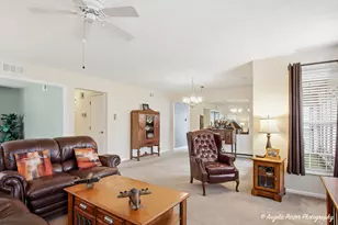 7202 Oxford Cir, Fox Lake, IL 60020 - Photo 5