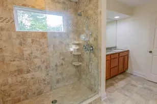 2705 Colonial Dr, Elgin, IL 60124 - Photo 27