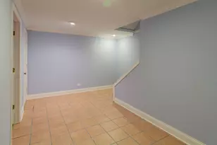 2705 Colonial Dr, Elgin, IL 60124 - Photo 37