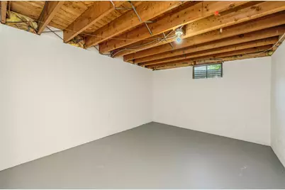 319 N Lord Avenue, Carpentersville, IL 60110 - Photo 21