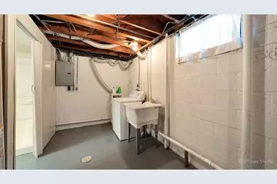 319 N Lord Avenue, Carpentersville, IL 60110 - Photo 23