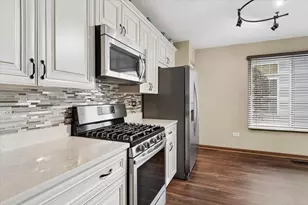 21429 W Sycamore Ct, Plainfield, IL 60544 - Photo 3