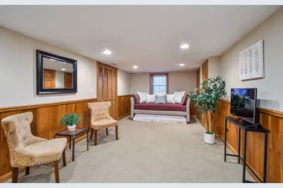 921 James Court, Wheaton, IL 60189 - Photo 27