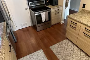 1327 Williamsburg Dr, Schaumburg, IL 60193 - Photo 31