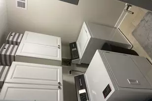 1327 Williamsburg Dr, Schaumburg, IL 60193 - Photo 7