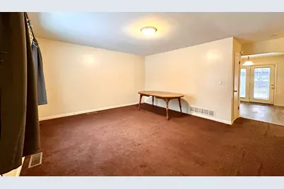 2720 Gilboa Avenue, Zion, IL 60099 - Photo 11