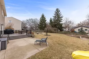 1336 Chestnut Ridge Dr, Naperville, IL 60540 - Photo 29
