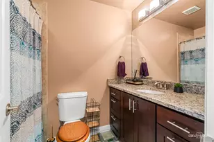 107 W Streamwood Blvd, Streamwood, IL 60107 - Photo 7