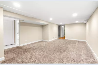 107 W Streamwood Boulevard, Streamwood, IL 60107 - Photo 13