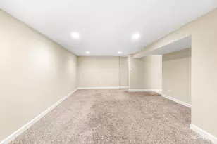 107 W Streamwood Blvd, Streamwood, IL 60107 - Photo 15