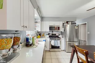 8824 Cherry Ave, River Grove, IL 60171 - Photo 13