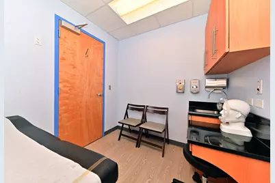 2734 N Lincoln Avenue #1, Chicago, IL 60614 - Photo 9