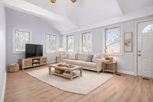 27W347 Washington Ave, Winfield, IL 60190 - Photo 5