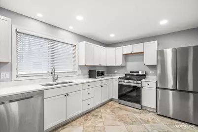 27W347 Washington Avenue, Winfield, IL 60190 - Photo 3