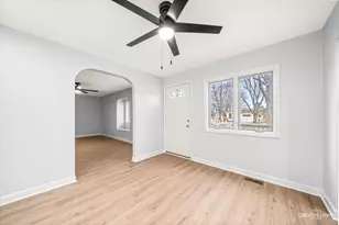 27W347 Washington Ave, Winfield, IL 60190 - Photo 9