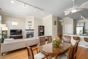 2733 N Lincoln Ave, Chicago, IL 60614 - Photo 11