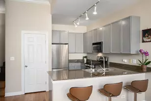 2733 N Lincoln Ave, Chicago, IL 60614 - Photo 5