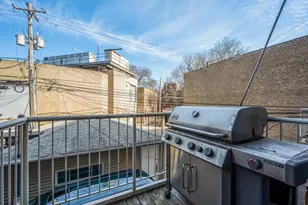 2733 N Lincoln Ave, Chicago, IL 60614 - Photo 21