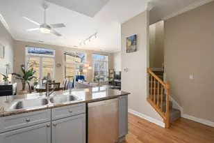 2733 N Lincoln Ave, Chicago, IL 60614 - Photo 3